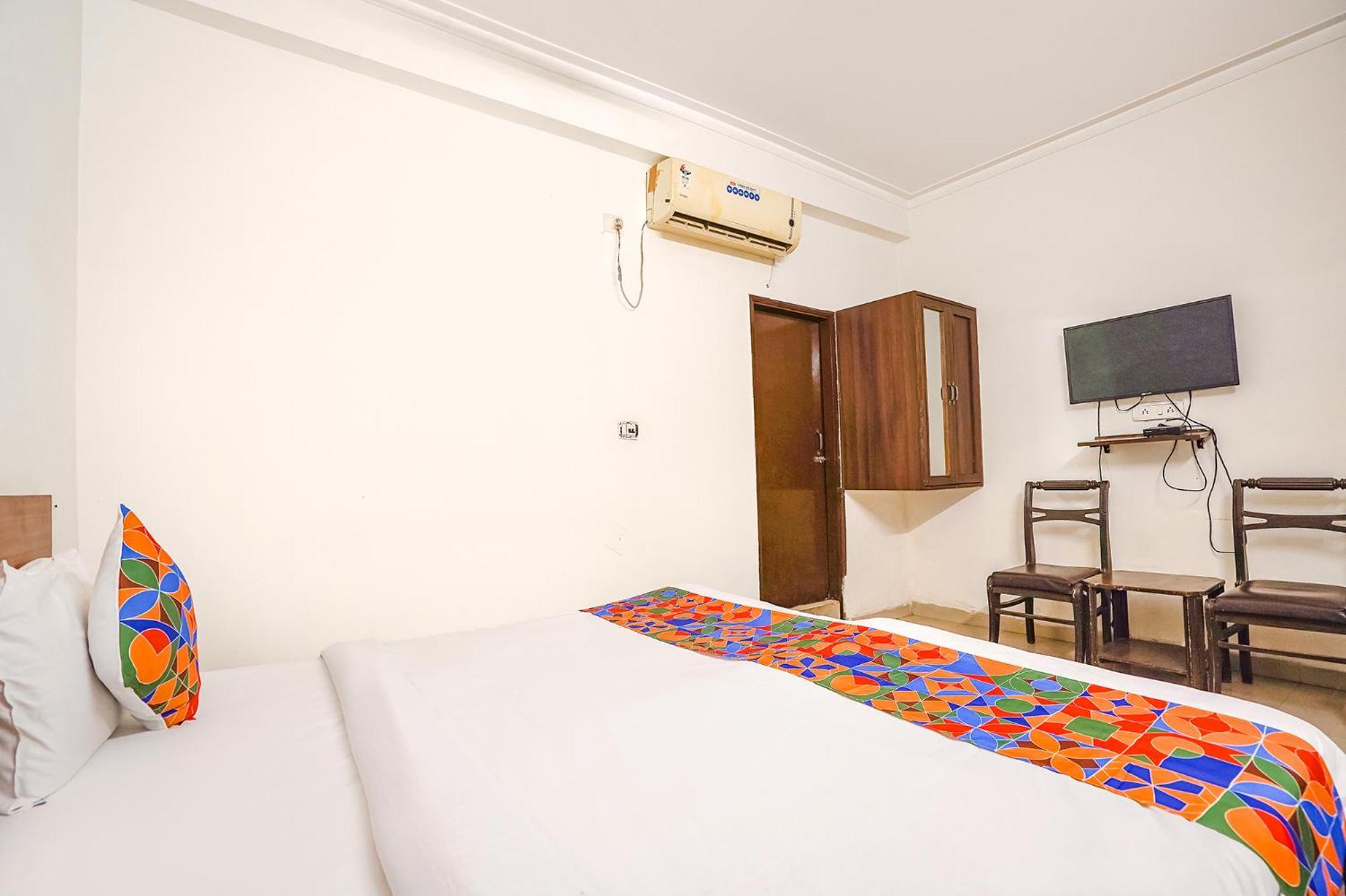 Fabhotel Sai Residency Агра Екстериор снимка