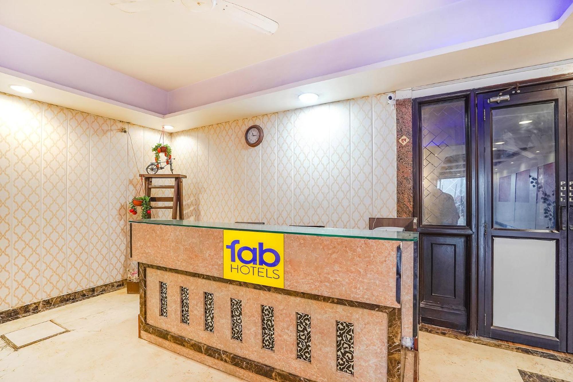Fabhotel Sai Residency Агра Екстериор снимка